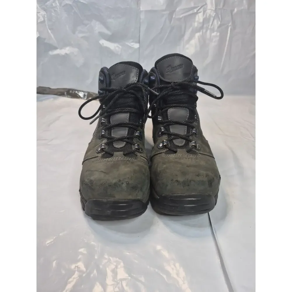 Danner this nice